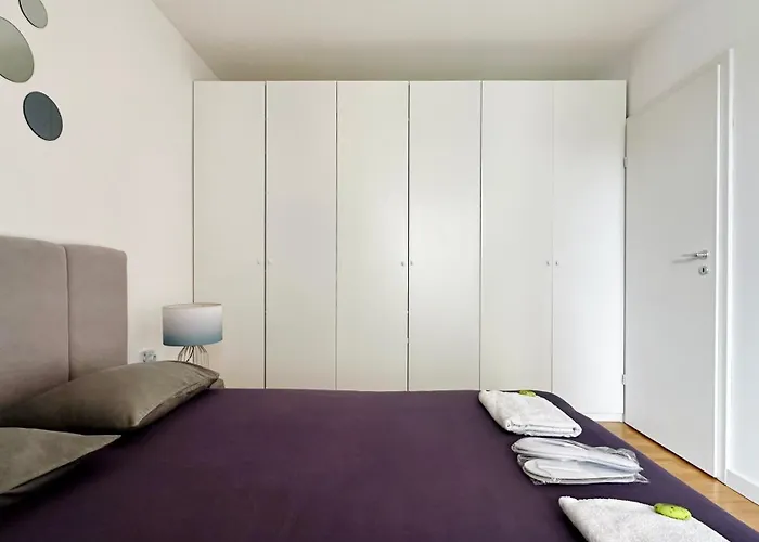 Alex Apartello-com - Amazing With Sea View! Апартхотел