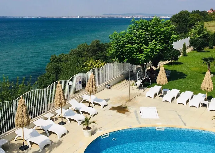 Alex Apartello-com - Amazing With Sea View! Апартхотел 4*
