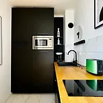 아파트호텔 Alex Apartello-com - Amazing With Sea View! 스베티 블라스