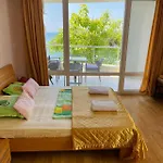 Alex Apartello-com - Amazing With Sea View! 스베티 블라스
