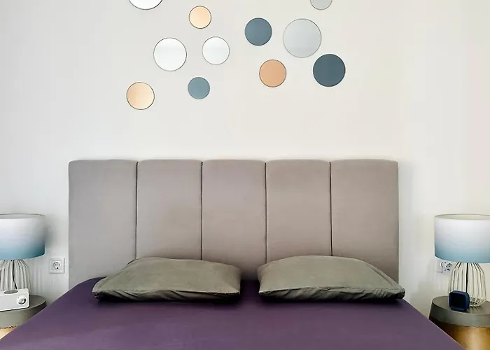 Alex Apartello-com - Amazing With Sea View! 4*